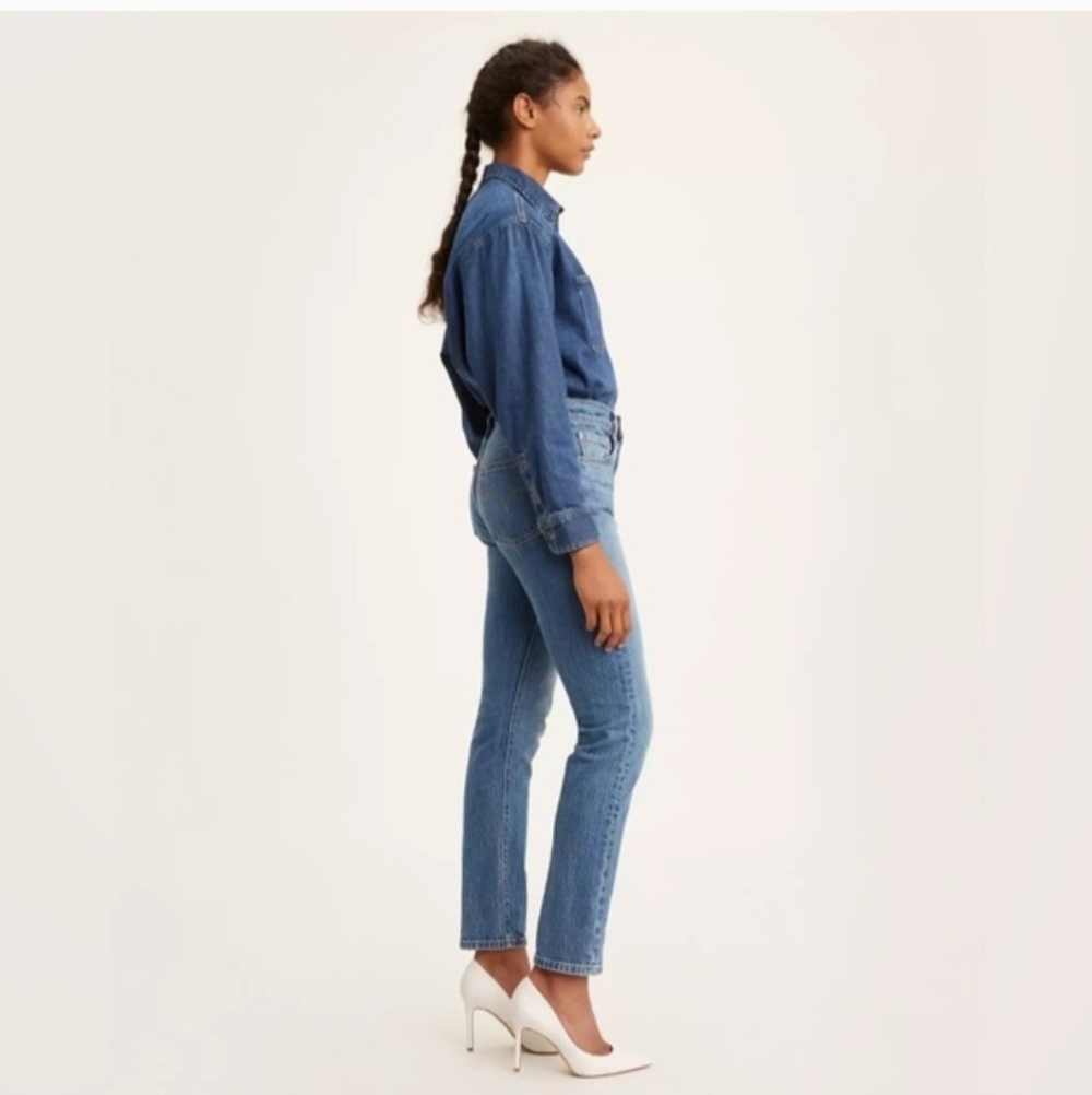 Levi's Premium 501 High-Rise Skinny Leg Jeans - Light Blue (17) - Picture 5 of 8